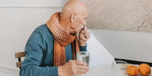 Oxigenoterapia y contaminación del aire: guía para proteger tu salud respiratoria en casa y fuera